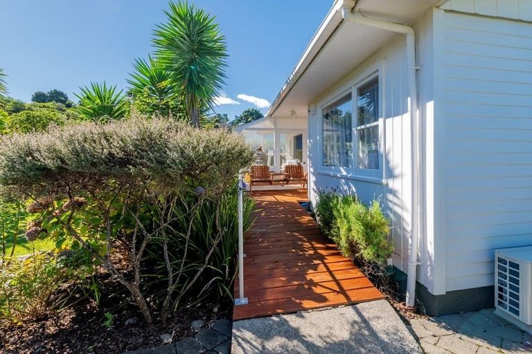 Photo of property in 14 Alexander Street, Waikanae, 5036