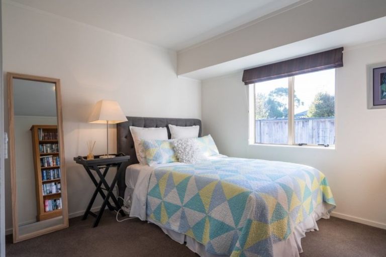 Photo of property in 1 Leigh Place, Paraparaumu Beach, Paraparaumu, 5032