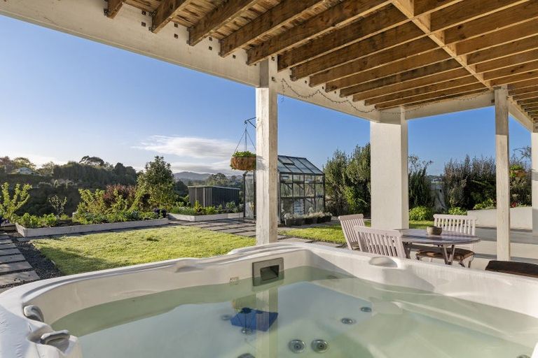 Photo of property in 177 Penetaka Heights, Pyes Pa, Tauranga, 3112