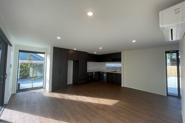 Photo of property in 1/8b Huia Street, Riccarton, Christchurch, 8041