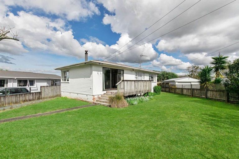 Photo of property in 76 Cargill Street, Papakura, 2110