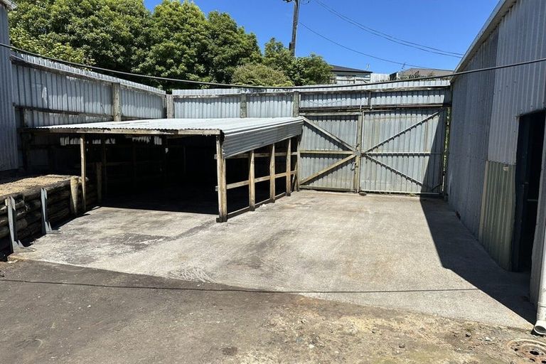 Photo of property in 2 Atiawa Street, Glen Avon, New Plymouth, 4312