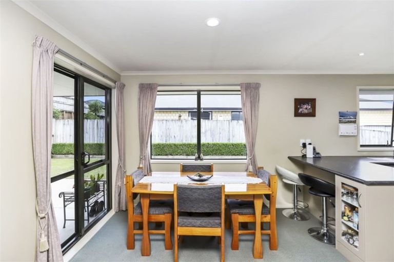 Photo of property in 8 Eliza Place, Grandview Heights, Hamilton, 3200