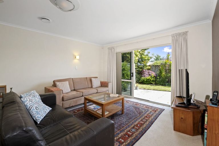 Photo of property in 8 Mcleod Place, Papamoa Beach, Papamoa, 3118