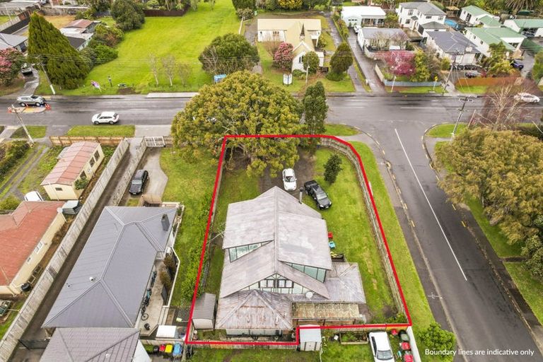 Photo of property in 33 Taikata Road, Te Atatu Peninsula, Auckland, 0610