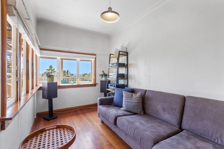 Photo of property in 26 Bonithon Avenue, Moturoa, New Plymouth, 4310