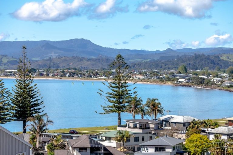 Photo of property in 13 Puriri Place, Whitianga, 3510