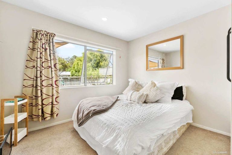 Photo of property in 13 Vazey Way, Hobsonville, Auckland, 0618