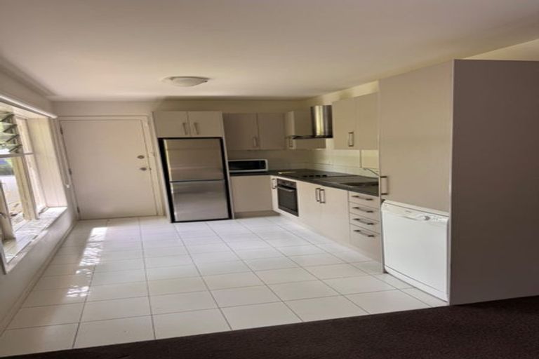 Photo of property in 9/37 Waipa Street, Birkenhead, Auckland, 0626