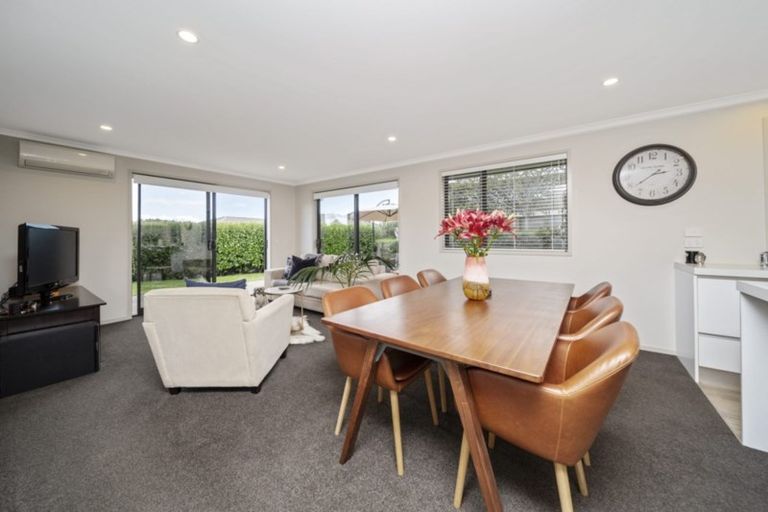 Photo of property in 32a Ainslee Street, Highlands Park, New Plymouth, 4312