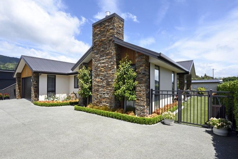 Photo of property in 114 Bateup Road, Hope, Richmond, 7020