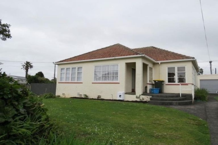 Photo of property in 7 Chard Street, Westown, New Plymouth, 4310