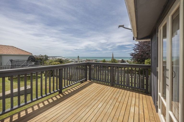 Photo of property in 9 Ure Street, South Hill, Oamaru, 9400