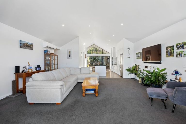 Photo of property in 32 Blue Dun Place, Nukuhau, Taupo, 3330