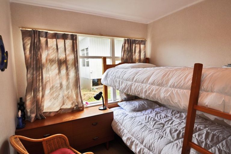 Photo of property in 11 Hillside Crescent, Leigh, 0985