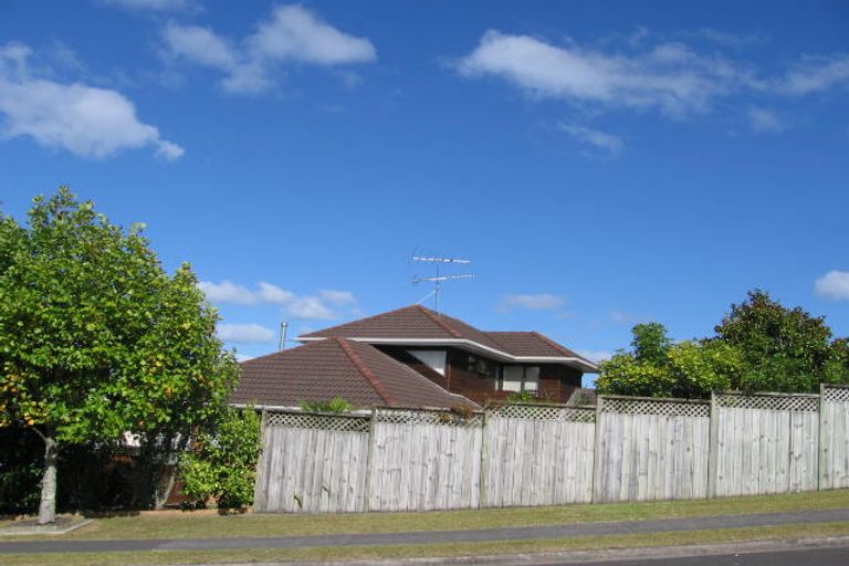 Photo of property in 4 Rifleman Rise, Unsworth Heights, Auckland, 0632