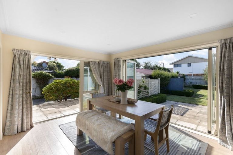 Photo of property in 18 Glenside Avenue, Ilam, Christchurch, 8041