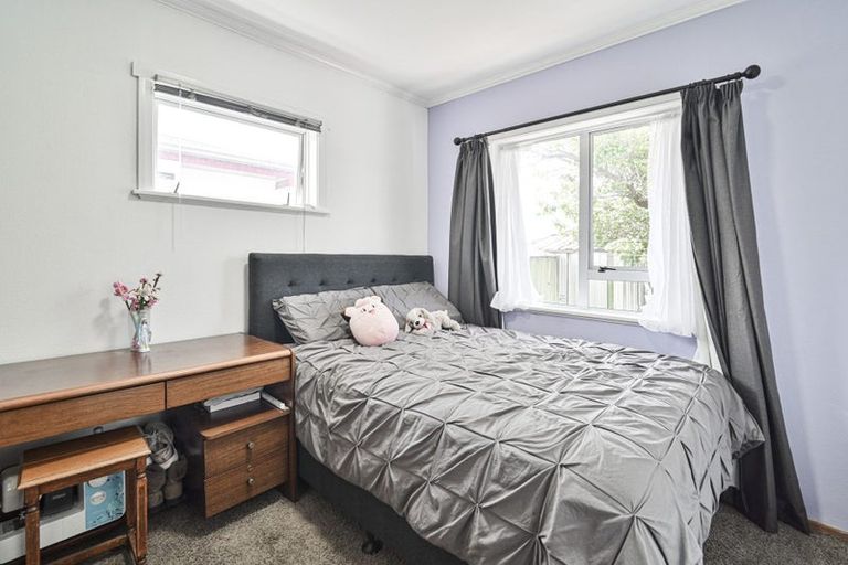 Photo of property in 18 Wycliffe Street, Onekawa, Napier, 4110