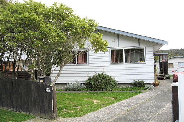 Photo of property in 17 Trelawney Road, Wainuiomata, Lower Hutt, 5014