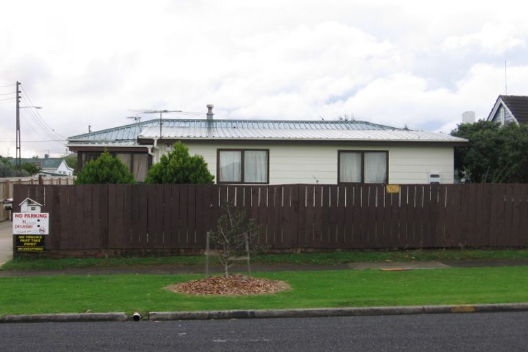 Photo of property in 20 Ballance Avenue, Papatoetoe, Auckland, 2104