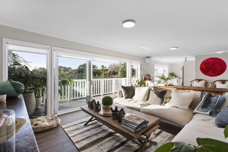 Photo of property in 1/87-89 Hinemoa Street, Birkenhead, Auckland, 0626