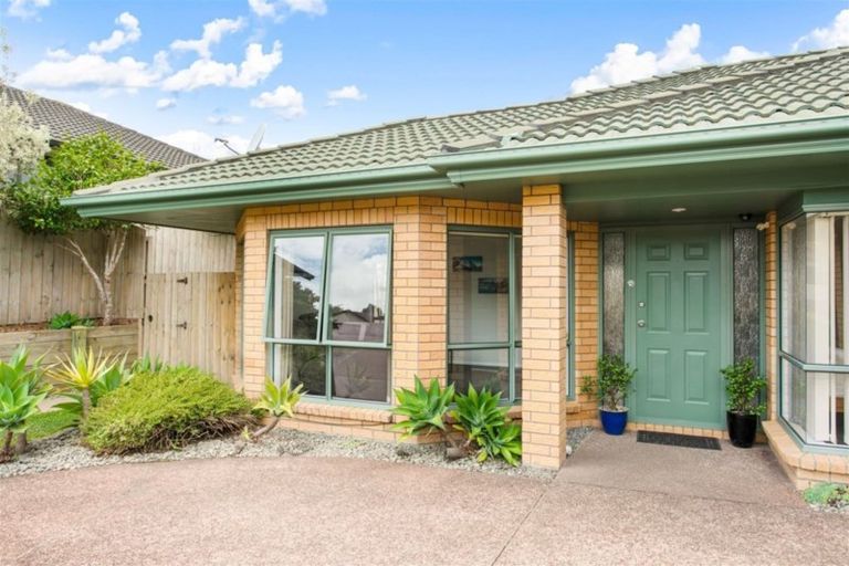 Photo of property in 5 San Diego Court, Henderson, Auckland, 0612