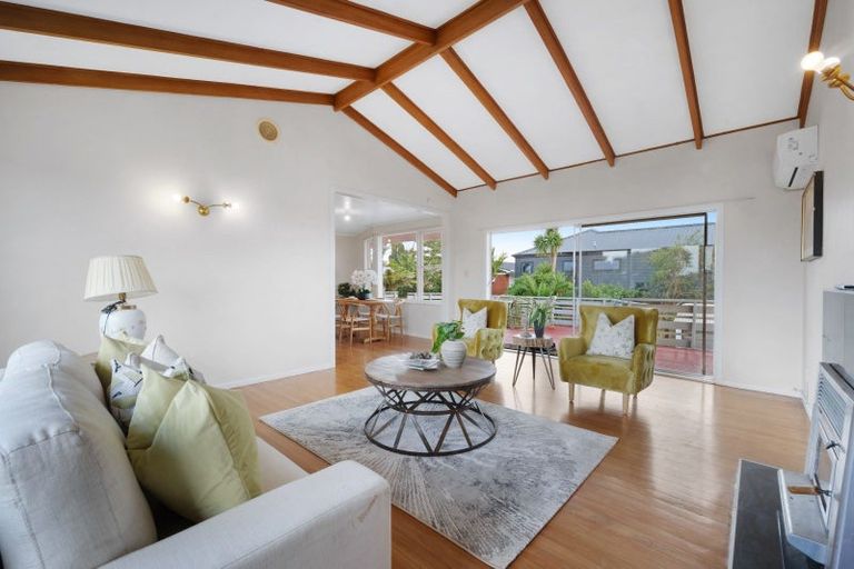 Photo of property in 22 Andrew Road, Howick, Auckland, 2010