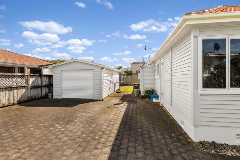 Photo of property in 171 Powderham Street, New Plymouth, 4310