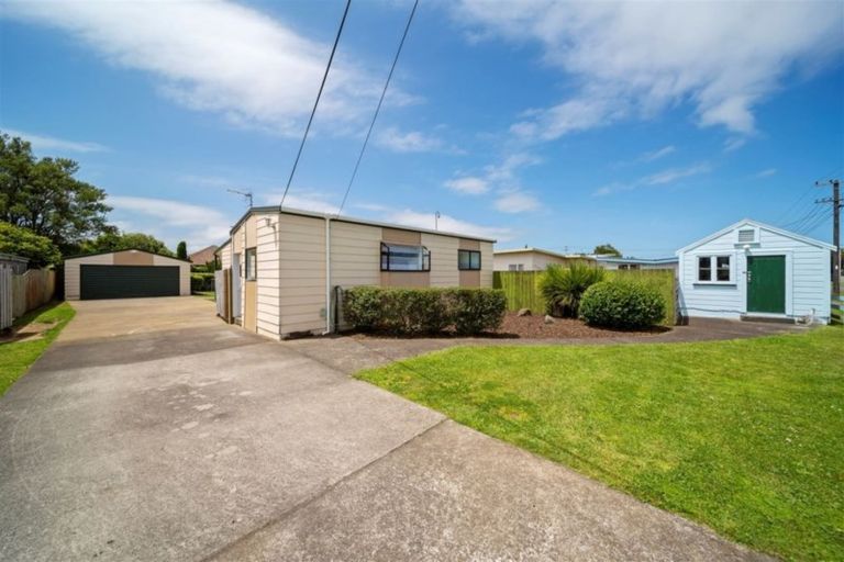 Photo of property in 37 Grey Street, Normanby, Hawera, 4614