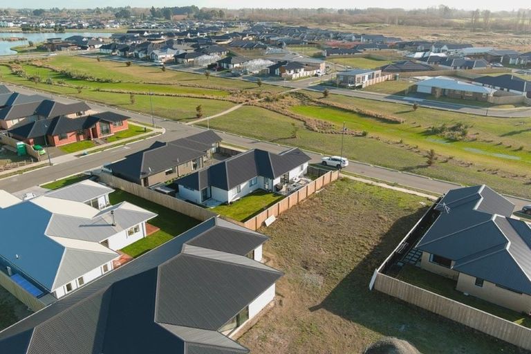 Photo of property in 26 Awatere Street, Pegasus, 7612