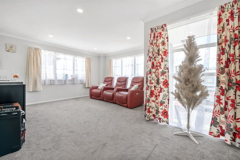 Photo of property in 7 Drumconnell Drive, Flat Bush, Auckland, 2019