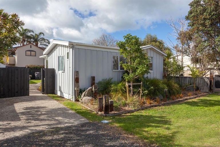 Photo of property in 144a Kiwi Road, Whangamata, 3620
