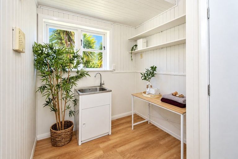 Photo of property in 1 Hobson Street, Woolston, Christchurch, 8023