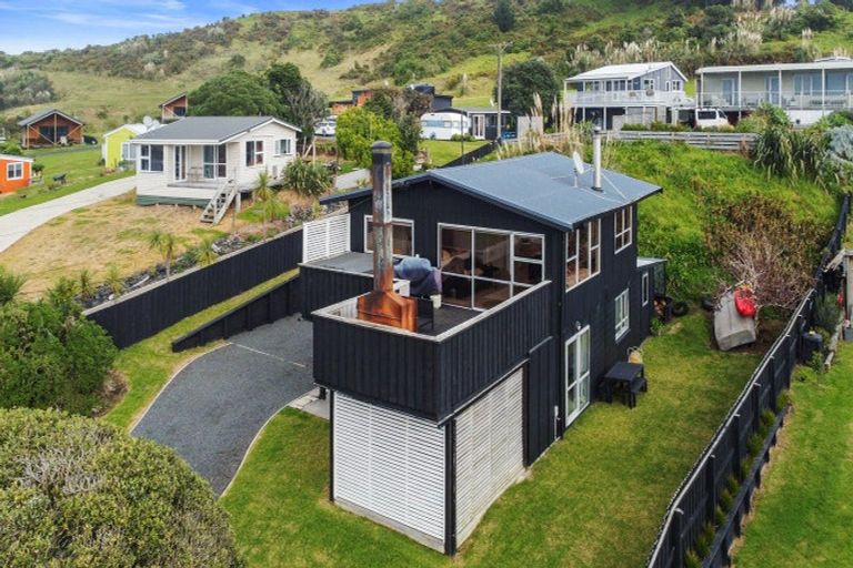 Photo of property in 8 Wainamu Road, Raglan, 3297