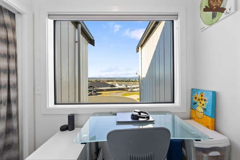 Photo of property in 32 Blue Dun Place, Nukuhau, Taupo, 3330