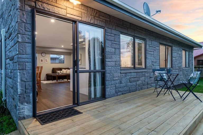 Photo of property in 4b Kimber Grove, Papamoa Beach, Papamoa, 3118