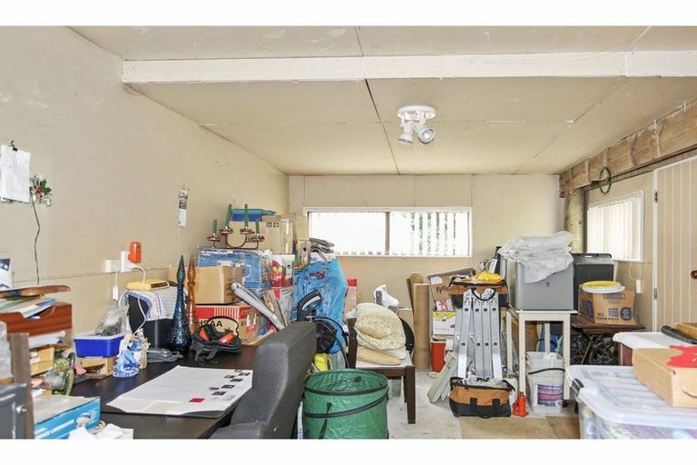 Photo of property in 9 Balmerino Avenue, Red Hill, Papakura, 2110