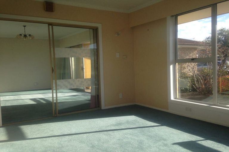 Photo of property in 1/77 Memorial Avenue, Ilam, Christchurch, 8053