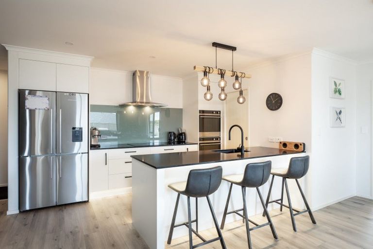 Photo of property in 31 Keene Drive, Bell Block, New Plymouth, 4312