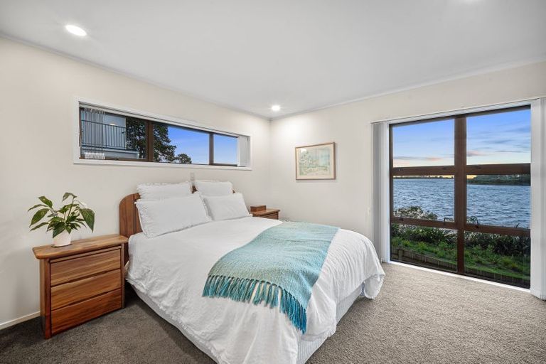 Photo of property in 21 St Annes Crescent, Wattle Downs, Auckland, 2103