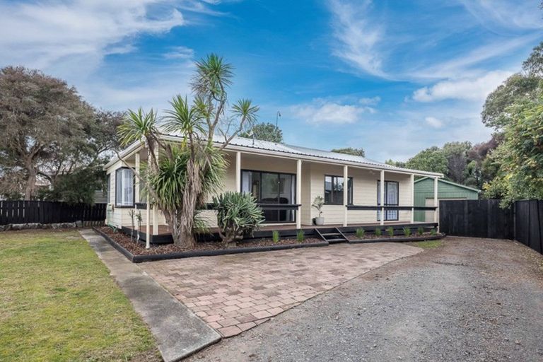 Photo of property in 3 Dennis Taylor Court, Paraparaumu, 5032