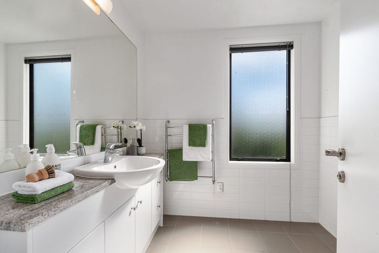 Photo of property in Prestige On Pupuke, 37/73 Anzac Street, Takapuna, Auckland, 0622