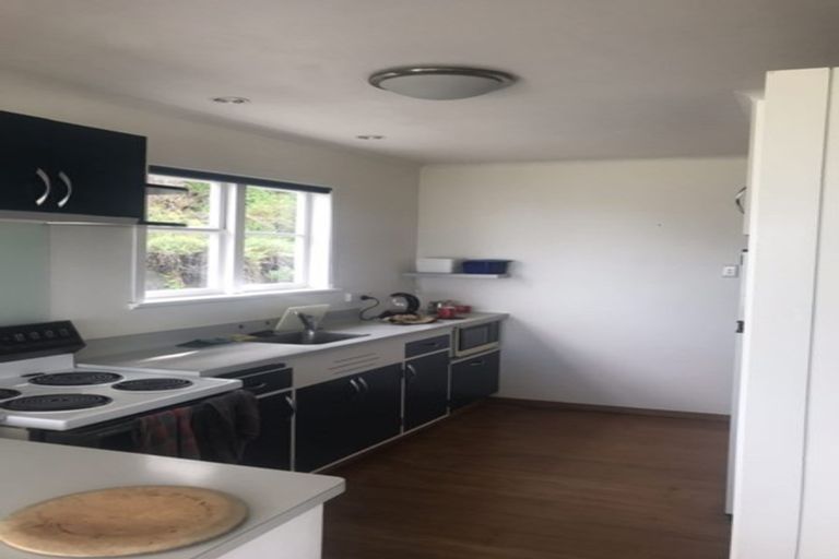 Photo of property in 53 London Road, Korokoro, Lower Hutt, 5012