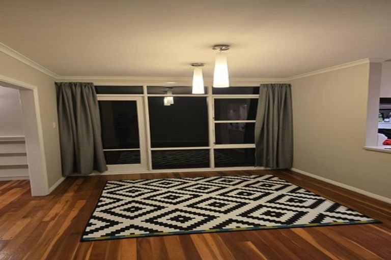 Photo of property in 26 Silverbirch Grove, Churton Park, Wellington, 6037