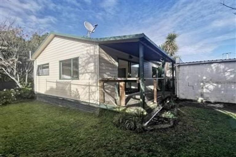 Photo of property in 14 Friedlanders Road, Manurewa, Auckland, 2102