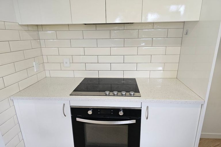 Photo of property in 71 Casuarina Road, Half Moon Bay, Auckland, 2012