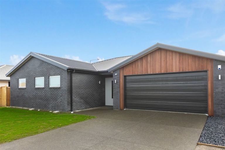 Photo of property in 18 Flaxon Place, Burwood, Christchurch, 8083