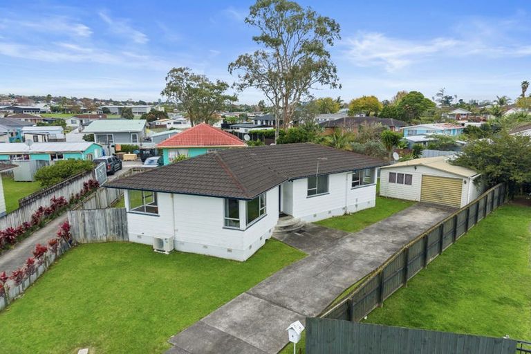 Photo of property in 8 Aldo Place, Clover Park, Auckland, 2023