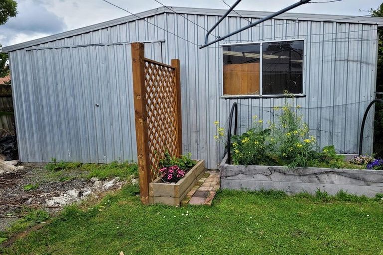 Photo of property in 11 Waite Street, Featherston, 5710