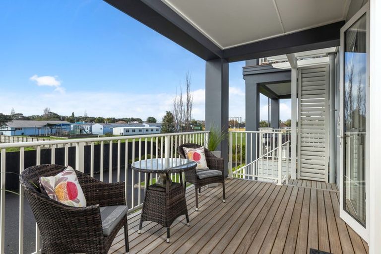 Photo of property in 62 Rewa Rewa Lane, Orewa, 0931
